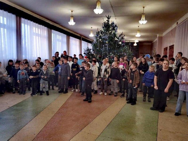 В Духовницком районе впервые прошла новогодняя ёлка для юных спортсменов В Духовницком районе впервые прошла новогодняя ёлка для юных спортсменов